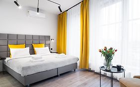 HOUSEHOST Apartment: Miodowa 42/8b street